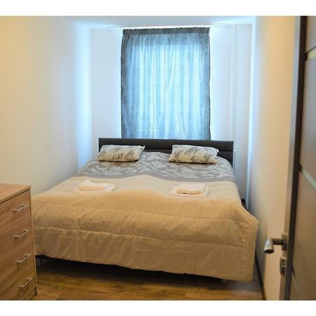 Sgl Apartments Lavickova Trenčín Kültér fotó